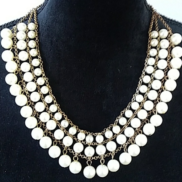 LOVELY FAUX PEARL NECKACE - Picture 6 of 8